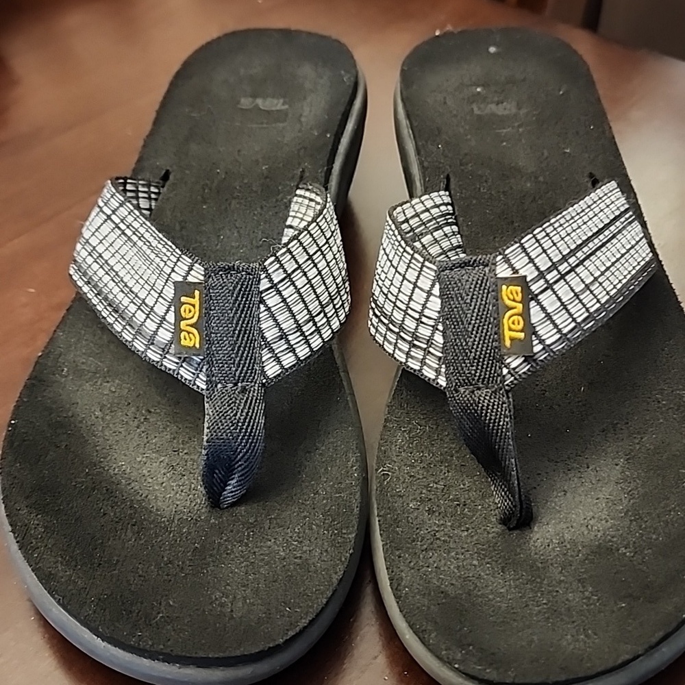 Teva Voya Wedge Thong Sandals Black and Gray size 9